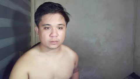Snapshot of urscott_asiandestroyer chatting on February 25, 2026, 5:44 pm Miguel online show from February 25, 2026, 5:44 pm