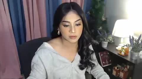 Snapshot of urseductive_calixx chatting on October 4, 2025, 5:27 am JUST CALL ME CALI online show from October 4, 2025, 5:27 am