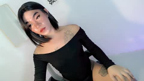 Snapshot of urseductive_mistress chatting on July 28, 2026, 4:39 pm urseductive_mistress online show from July 28, 2026, 4:39 pm