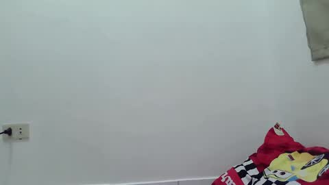 ursexychix_4u online show from May 3, 2026, 9:21 pm
