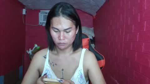 chiks online show from May 7, 2026, 3:23 am
