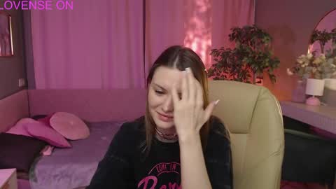Eva online show from May 14, 2026, 1:12 am
