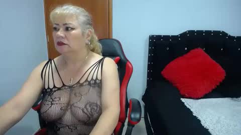 Eveling Blanco  online show from May 12, 2026, 2:08 am