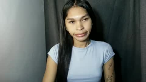 ursweet_zeviixx online show from June 10, 2026, 8:24 am