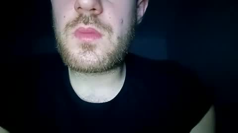 ursweetdreamx online show from April 28, 2026, 9:09 pm