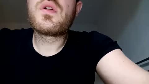 ursweetdreamx online show from April 29, 2026, 9:46 am