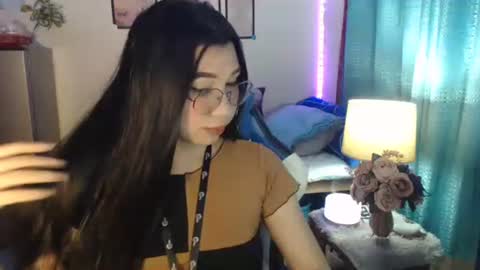 Snapshot of urwetasianprincessxx chatting on December 4, 2024, 10:24 am Ashley Kate Mateo Gray online show from December 4, 2024, 10:24 am