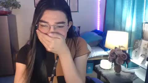 Snapshot of urwetasianprincessxx chatting on December 10, 2024, 10:17 am Ashley Kate Mateo Gray online show from December 10, 2024, 10:17 am