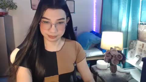 Snapshot of urwetasianprincessxx chatting on December 13, 2024, 4:33 am Ashley Kate Mateo Gray online show from December 13, 2024, 4:33 am