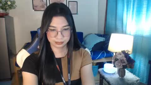 Snapshot of urwetasianprincessxx chatting on January 21, 2025, 12:39 pm Ashley Kate Mateo Gray online show from January 21, 2025, 12:39 pm