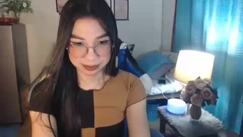 Snapshot of urwetasianprincessxx chatting on March 10, 2025, 11:53 am Ashley Kate Mateo Gray online show from March 10, 2025, 11:53 am