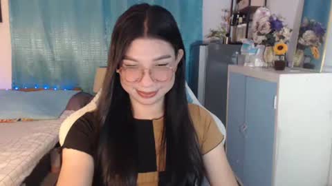 Ashley Kate Mateo Gray online show from March 15, 2026, 10:43 am