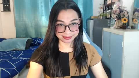 Snapshot of urwetasianprincessxx chatting on June 24, 2026, 10:25 am Ashley Kate Mateo Gray online show from June 24, 2026, 10:25 am