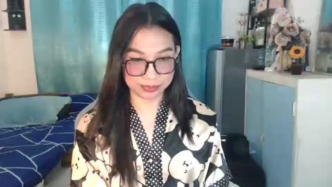Snapshot of urwetasianprincessxx chatting on June 26, 2026, 9:14 am Ashley Kate Mateo Gray online show from June 26, 2026, 9:14 am