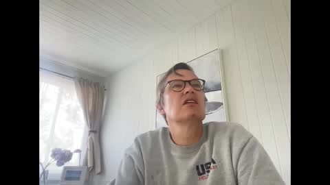 Snapshot of usablemale chatting on March 3, 2025, 6:12 pm P online show from March 3, 2025, 6:12 pm