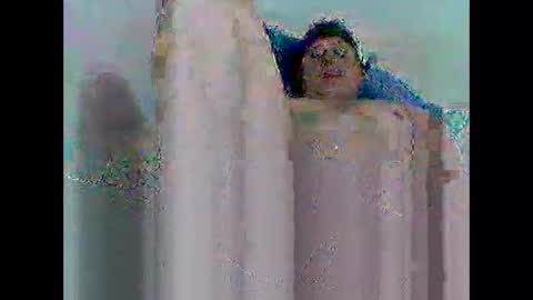 usebothmyholes2 online show from March 9, 2026, 7:07 pm