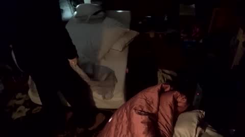 Snapshot of usefulhole chatting on November 29, 2025, 6:22 pm usefulhole online show from November 29, 2025, 6:22 pm