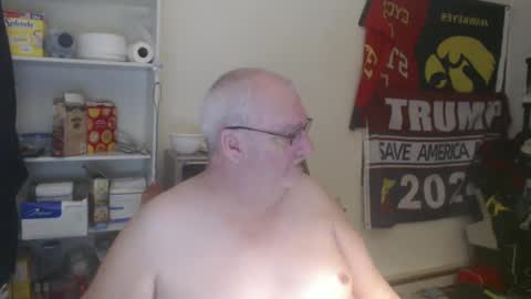 Snapshot of usgoober chatting on January 6, 2025, 3:09 am Eric online show from January 6, 2025, 3:09 am