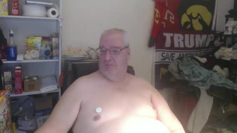 Snapshot of usgoober chatting on January 29, 2025, 3:01 am Eric online show from January 29, 2025, 3:01 am