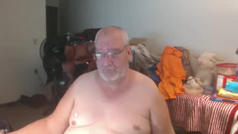 Snapshot of usgoober chatting on October 3, 2025, 4:20 am Eric online show from October 3, 2025, 4:20 am