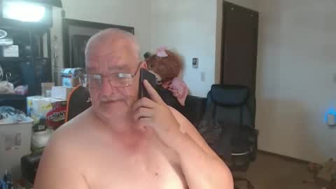 Snapshot of usgoober chatting on May 13, 2026, 12:24 pm Eric online show from May 13, 2026, 12:24 pm