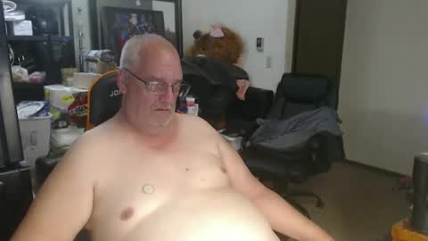 Snapshot of usgoober chatting on May 15, 2026, 2:29 am Eric online show from May 15, 2026, 2:29 am