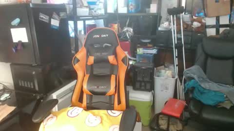 Snapshot of usgoober chatting on May 31, 2026, 12:01 pm Eric online show from May 31, 2026, 12:01 pm