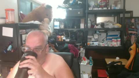 Snapshot of usgoober chatting on June 23, 2026, 2:53 am Eric online show from June 23, 2026, 2:53 am
