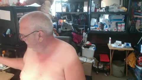 Snapshot of usgoober chatting on June 27, 2026, 1:06 pm Eric online show from June 27, 2026, 1:06 pm