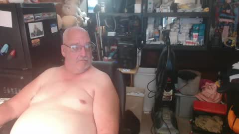 Snapshot of usgoober chatting on July 7, 2026, 2:14 am Eric online show from July 7, 2026, 2:14 am