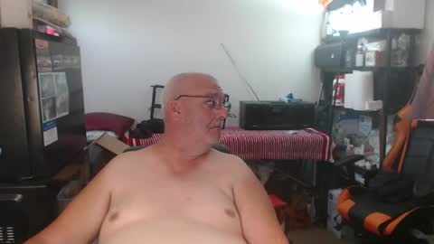 Snapshot of usgoober chatting on July 21, 2026, 1:19 am Eric online show from July 21, 2026, 1:19 am