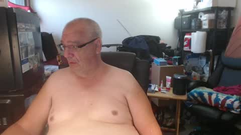 Snapshot of usgoober chatting on July 28, 2026, 12:01 pm Eric online show from July 28, 2026, 12:01 pm