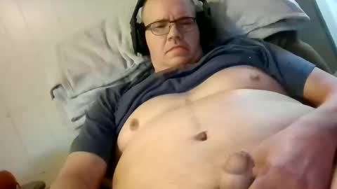 usstarr1 online show from October 17, 2025, 2:19 pm