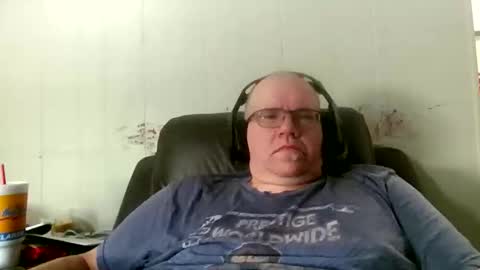 usstarr1 online show from May 5, 2026, 2:58 pm