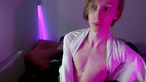 Snapshot of usuck364662 chatting on January 14, 2025, 7:48 am Excuse me online show from January 14, 2025, 7:48 am