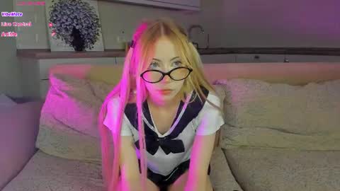 Chloe online show from July 10, 2026, 9:39 pm