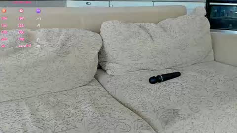 Chloe online show from July 14, 2026, 2:05 am