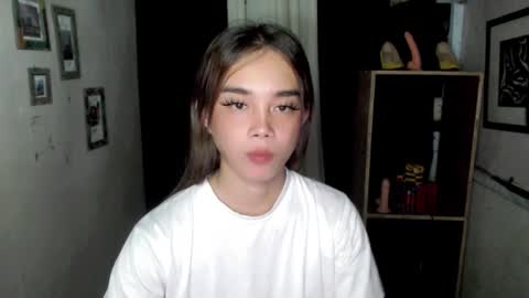 Snapshot of uxie_mew chatting on November 7, 2025, 10:37 am Ahn Chiyo online show from November 7, 2025, 10:37 am