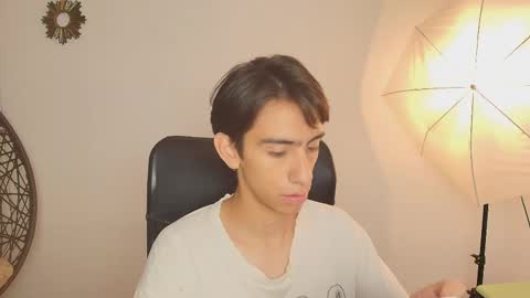 UYUKIE online show from September 30, 2025, 11:59 am