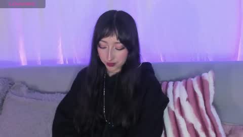 Snapshot of v1cky_ chatting on June 7, 2026, 10:24 pm v1cky_ online show from June 7, 2026, 10:24 pm