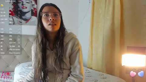 Vahiolet smith online show from September 18, 2025, 2:57 am