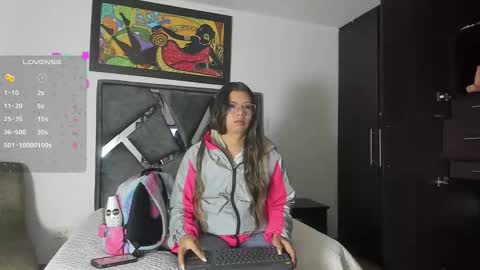 Vahiolet smith online show from October 8, 2025, 3:15 am