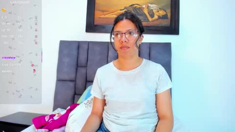 Vahiolet smith online show from June 5, 2026, 3:24 am
