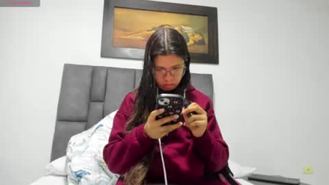 Vahiolet smith online show from July 17, 2026, 12:23 pm
