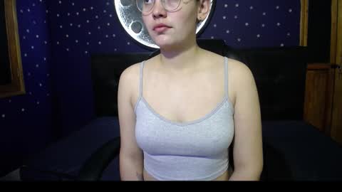 Vainilla online show from December 15, 2025, 2:27 am