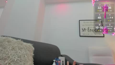 Snapshot of vainilla_heart chatting on October 22, 2025, 3:07 am vainilla_heart online show from October 22, 2025, 3:07 am