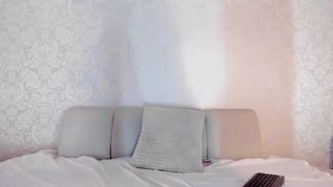 Snapshot of vaioletgirl_1 chatting on June 25, 2026, 9:52 pm Vaiolet online show from June 25, 2026, 9:52 pm