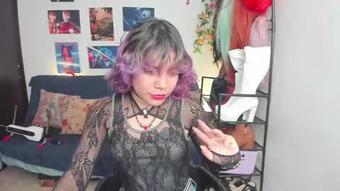 Vaiolet1314 online show from April 26, 2026, 2:37 pm