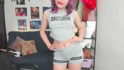 Vaiolet1314 online show from April 29, 2026, 4:33 pm
