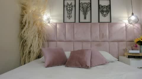 Snapshot of vaithiare_stone chatting on April 10, 2026, 12:10 pm Daniela online show from April 10, 2026, 12:10 pm